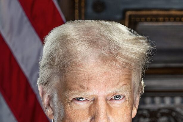 DONALD TRUMP