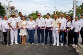 De espacio olvidado a joya del litoral: Presidente Abinader entrega la nueva playa El Faro en San Pedro de Macorís