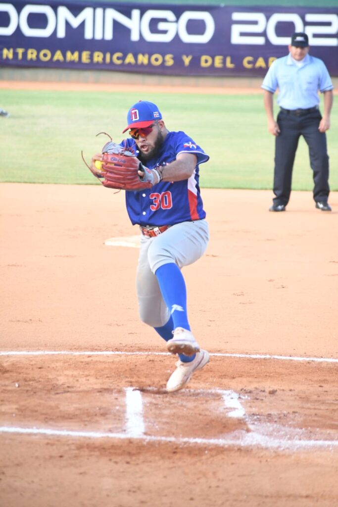 Jonni Suriel vuelve a hacer historia con segundo juego sin hits ni carreras
