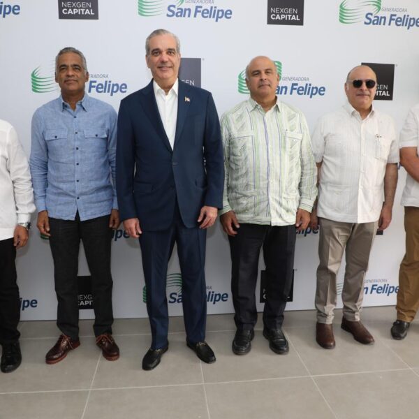 Presidente Abinader visita construcción Central Termoeléctrica Generadora San Felipe Andrés Ia que aportará 467 MW al sistema eléctrico